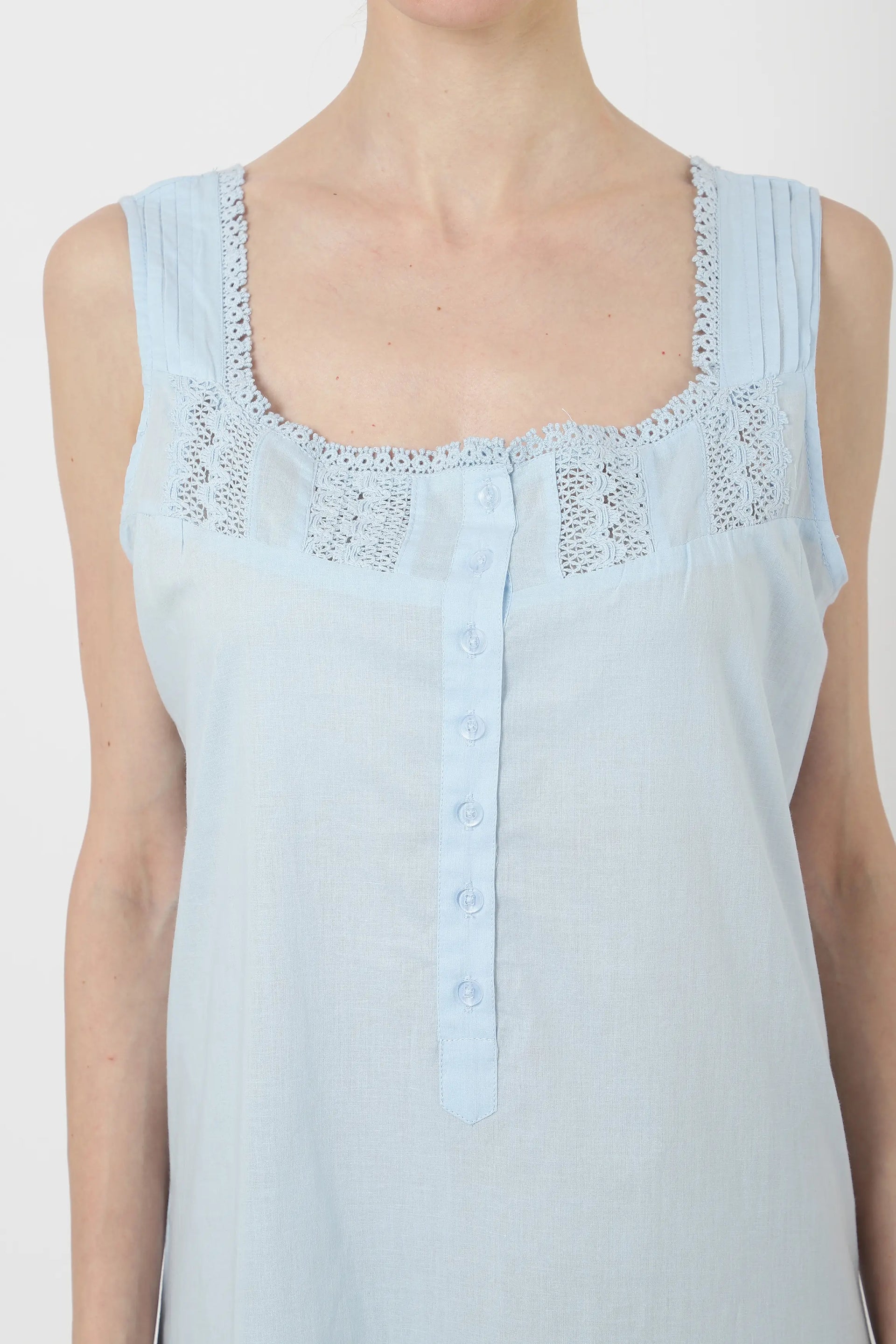 Victorian Style Long Nightgown – Vintage Women’s Nightdress in Blue (Sizes US 6–20)