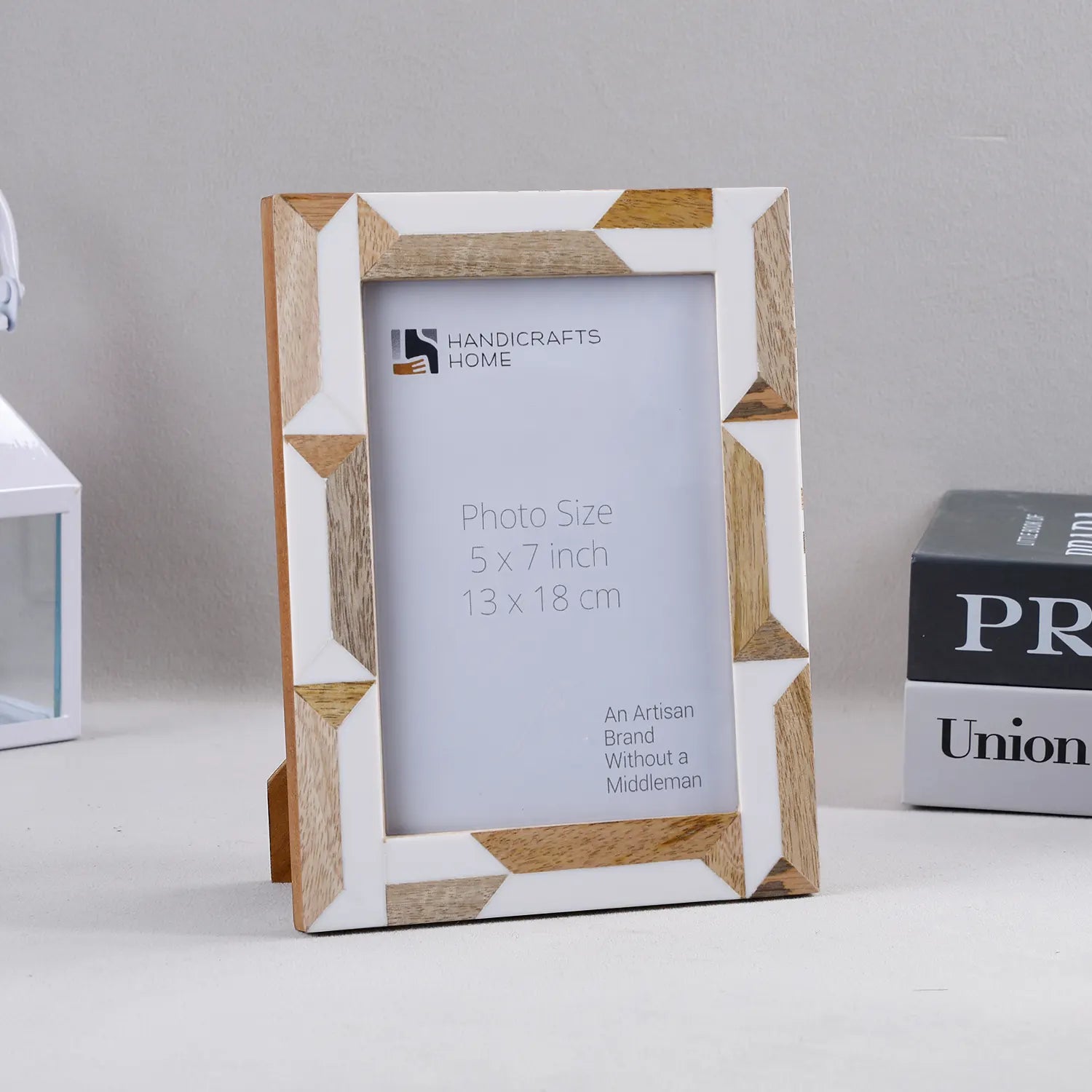 Picture Frame Woodline Pattern Collection Resin & Wood – 4x6 & 5x7"